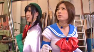【奥田咲】巨乳セーラー戦士達が情熱セックスと聖水攻撃で戦うエロ動画