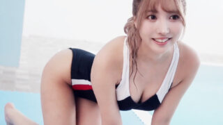 【三上悠亜】釘付けにする肉感ボディにハイレグ水着！パイズリでイカされるエロ動画