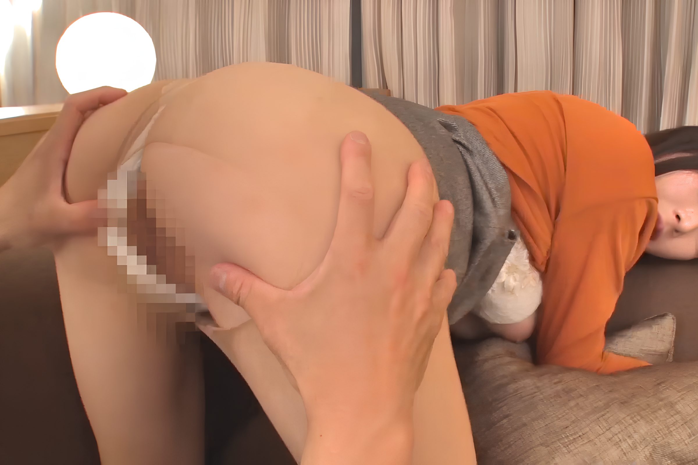 【Jカップ116cm&チ●コをまるっと絡め取る長～いエロ舌】に朝から晩まで迫り倒しハメ倒し！なかなかお目にかかれないレア巨乳を弄びまくった！