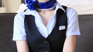 男なら1度は犯リたいと思うスッチーをゲットして有無を言わせずヤラセてもらいました…。 藍川美夏